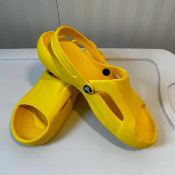 CROCS Shoes - NWOT Crocs yellow slip ons with back strap Size 11